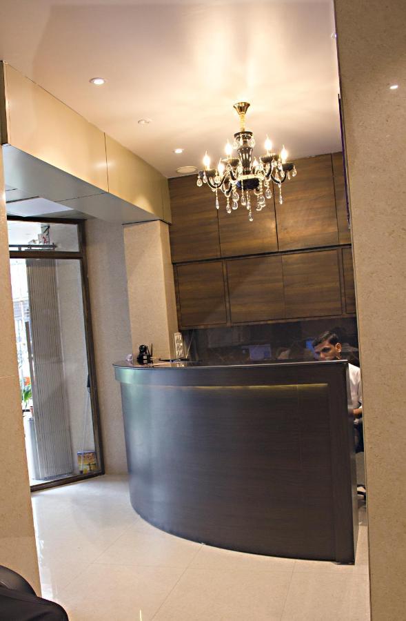 Vishal Hall Hotel Mumbai Exterior photo