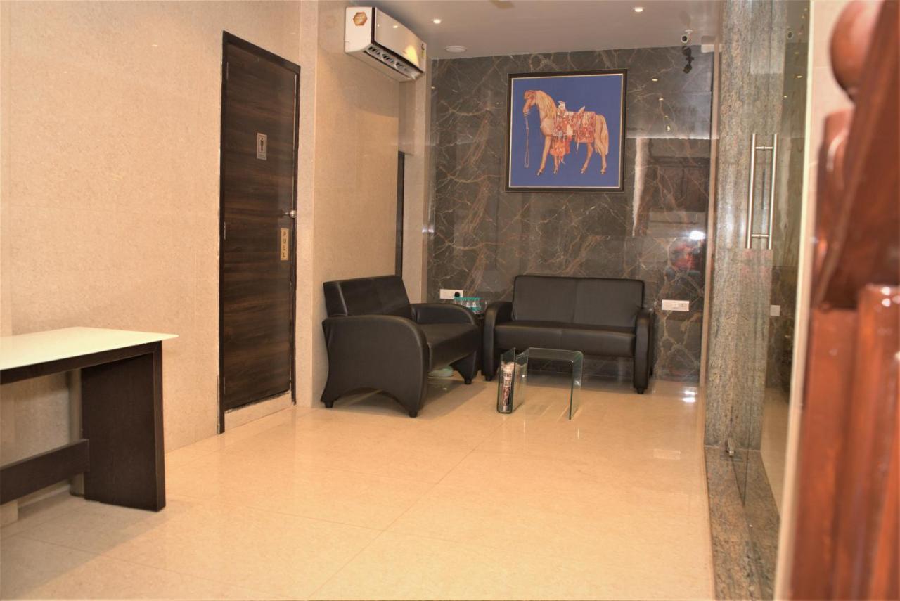 Vishal Hall Hotel Mumbai Exterior photo